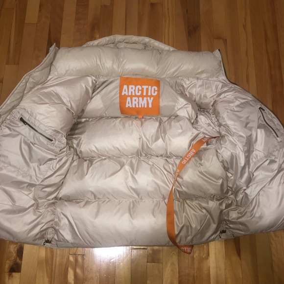 Puffer Jacket - Picture 6 of 7